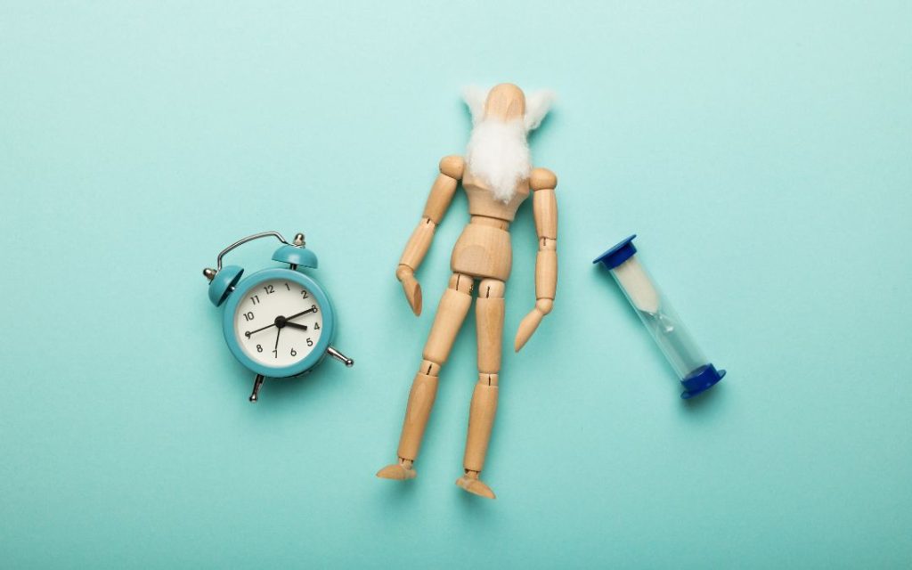 zegarek, klepsydra, uciekający czas, starość